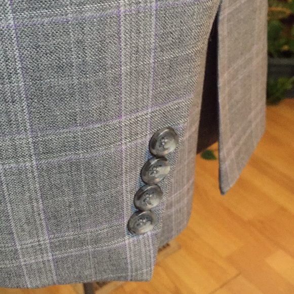 💯% Wool Jos A Bank Tailored Fit Gray Suit Jacket - Picture 5 of 8